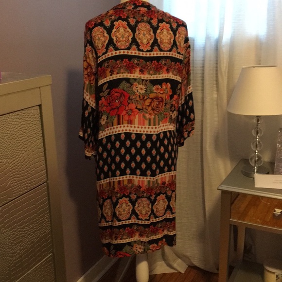Flower pattern wrap duster - Picture 2 of 5